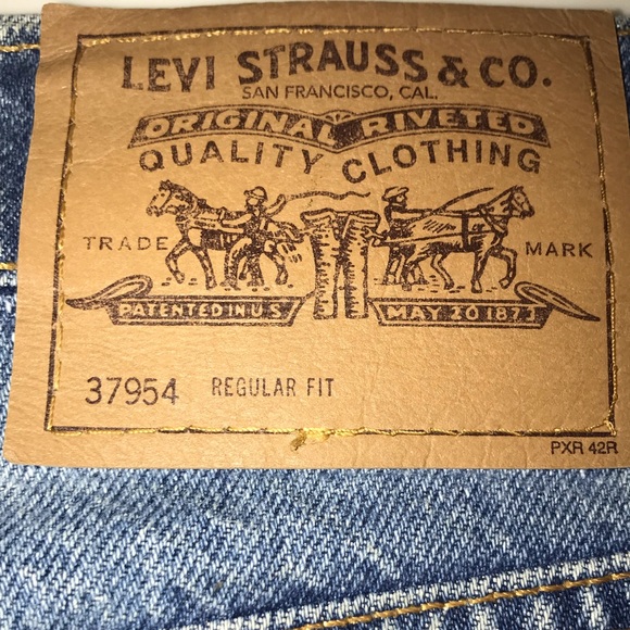 Levi’s Orange Tab High Waist Jeans Shorts - Picture 5 of 8